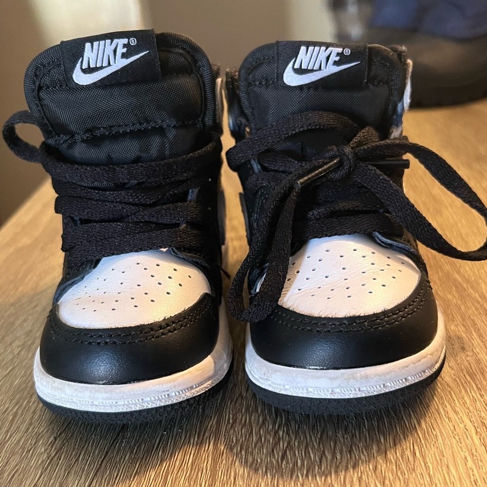 Jordan’s for toddler boy size 5C